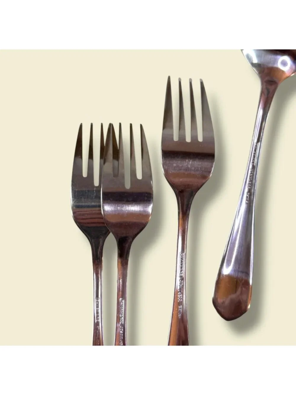 Cambridge Stainless Steel Flatware Set 12-Piece Silverware Forks & Spoons
